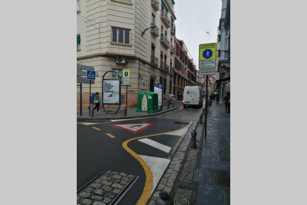 Apartamento Piso en el centro de Granada con garaje incluido gratis Exterior foto